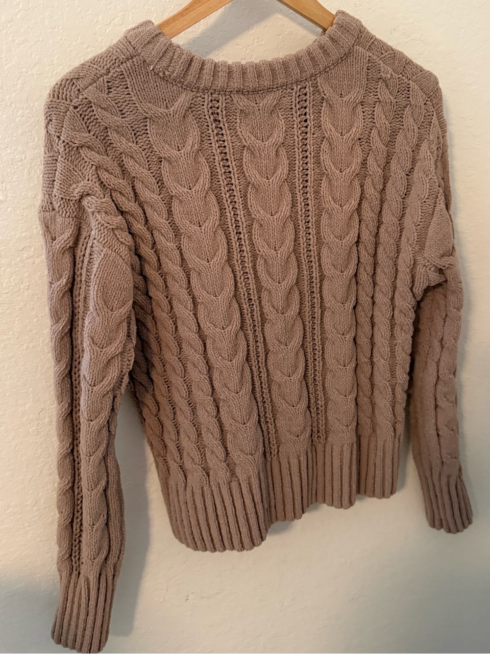 Cropped Sweater - Picture 3 of 4
